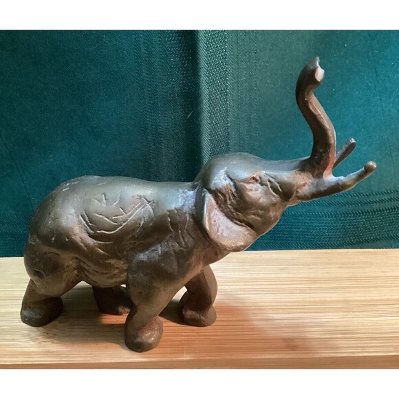 Tiny Vintage Brass Elephant Small Statue Sculpture Paper Weight Home Decor - Picture 2 of 9
